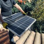 Ce înseamnă panouri fotovoltaice pentru acoperișuri industriale?